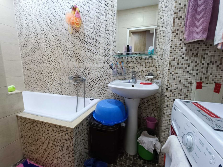 м. Космонавтов 3/9/12 70м2 VP