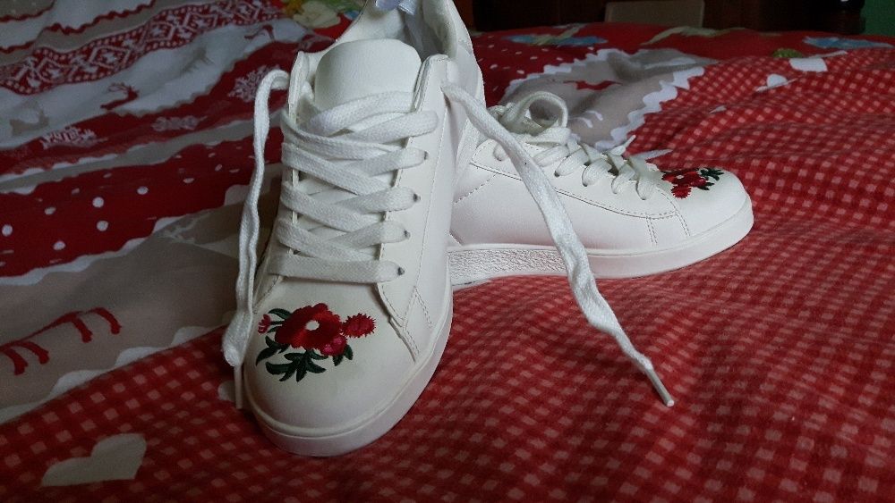 Pantofi casual de dama cu broderie Spring albi