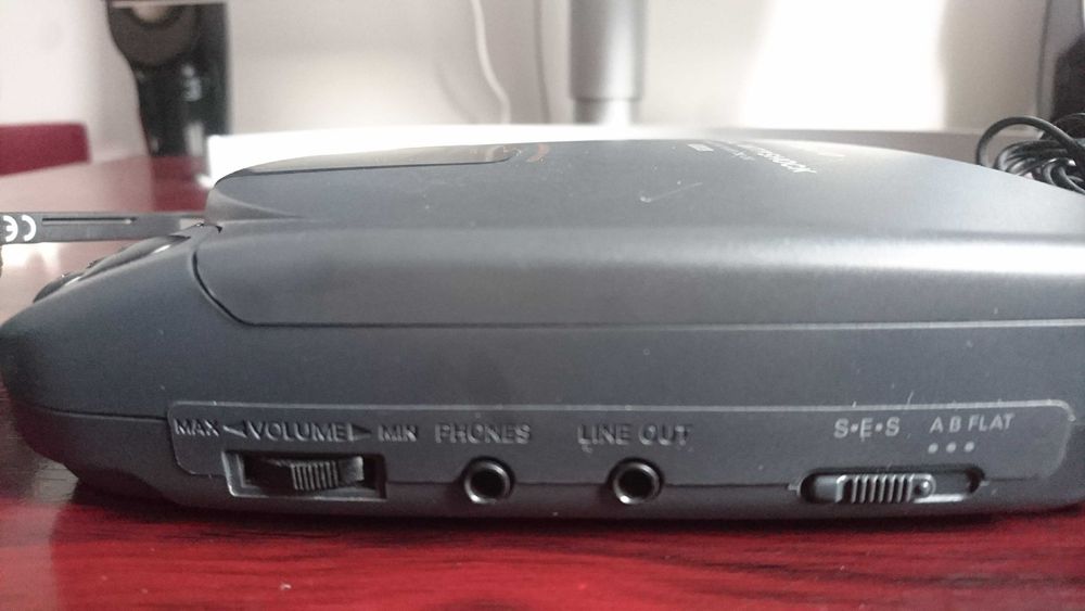 Sanyo ,old school vintage cd player