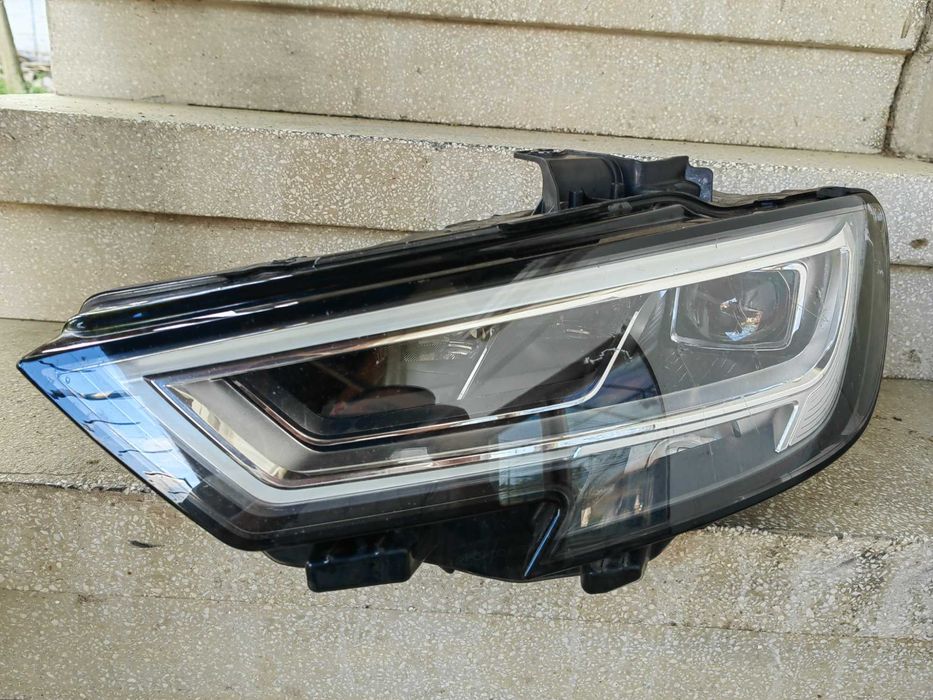 Фар Audi A3 S3 8V LED ляв / Фар Ауди А3 С3 8В LED Ляв Оригинален