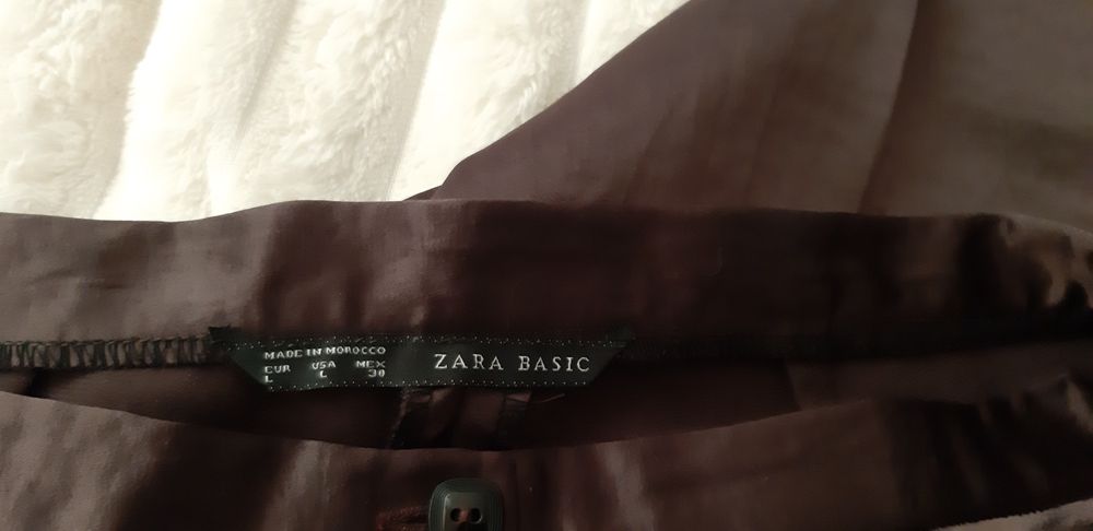 Pantaloni Zara ,satin,maro,superbi L