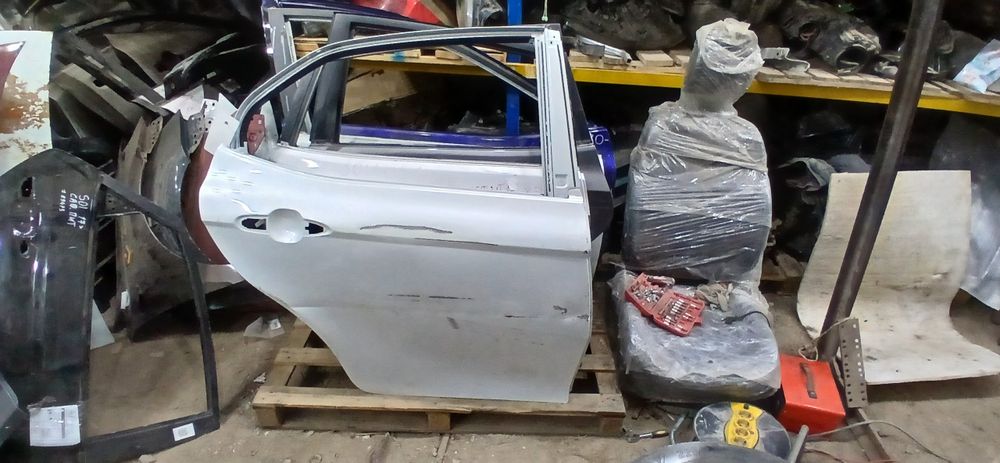 Дверь камри 70 задняя правая дверь на toyota camry 70