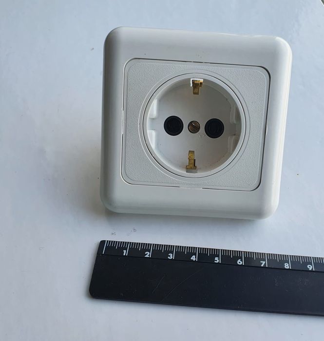 Продам розетки (разные)