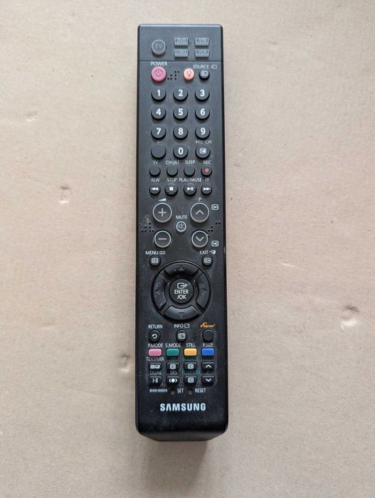 Телевизор Samsung LE40R81BX/XEH
