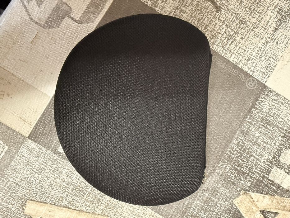 Слушалки, аптечка и запалка Мерцедес