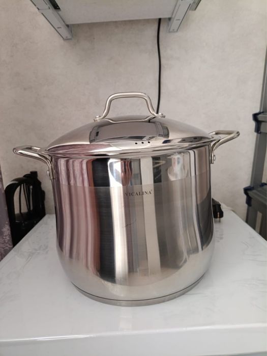 Кастрюля на 15 л