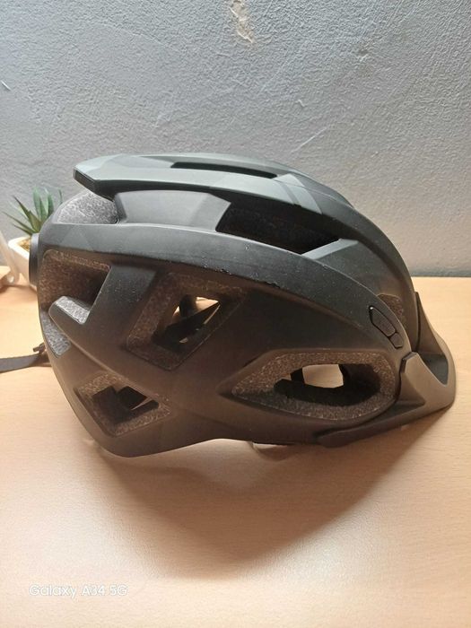 Casca MTB marca CUBE