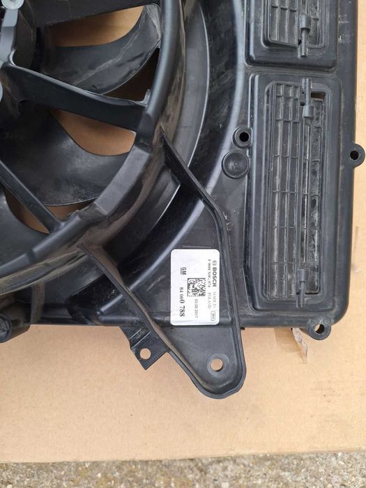 Перки-охлаждане модул реле у-ние за Инсигния b sport tourer  2018г.