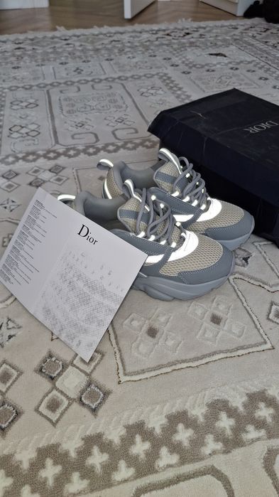 Dior b22 grey!!!