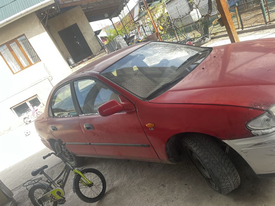 Продам Мазда 323