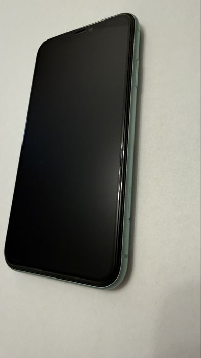 iPhone 11 — отличное состояние, полностью рабочий