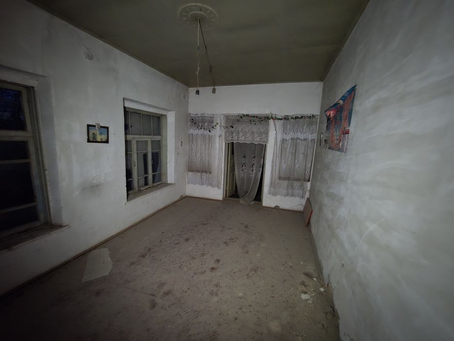 Samarqand tumani yer eski binosi bilan