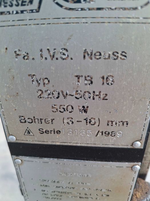 Голяма настолна бормашина 550 W