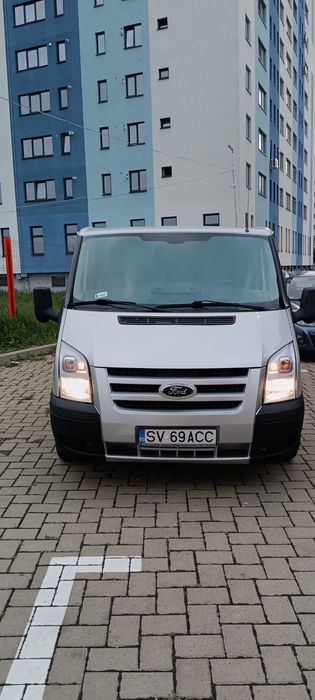Vând Ford transit