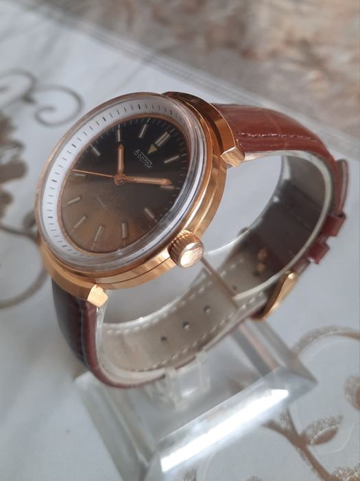 Продам часы Восток-Ау10