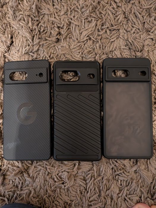 Vând 3 huse Google pixeli 7 și 3 huse Google pixel 9a