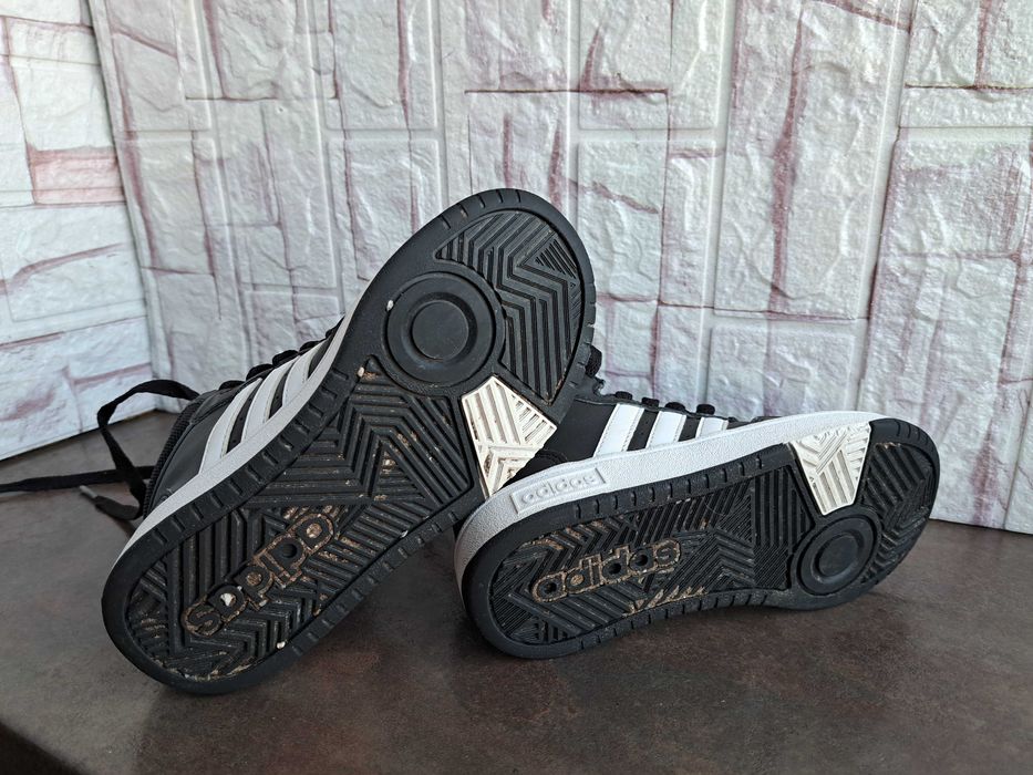 детски маратонки за момче,кецове,спортни обувки,Adidas,номер31,5,адида