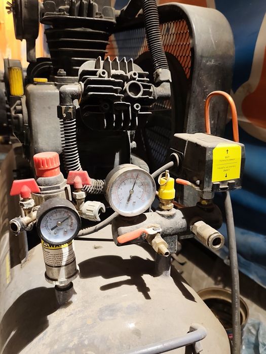 Продам компрессор alteko 100л