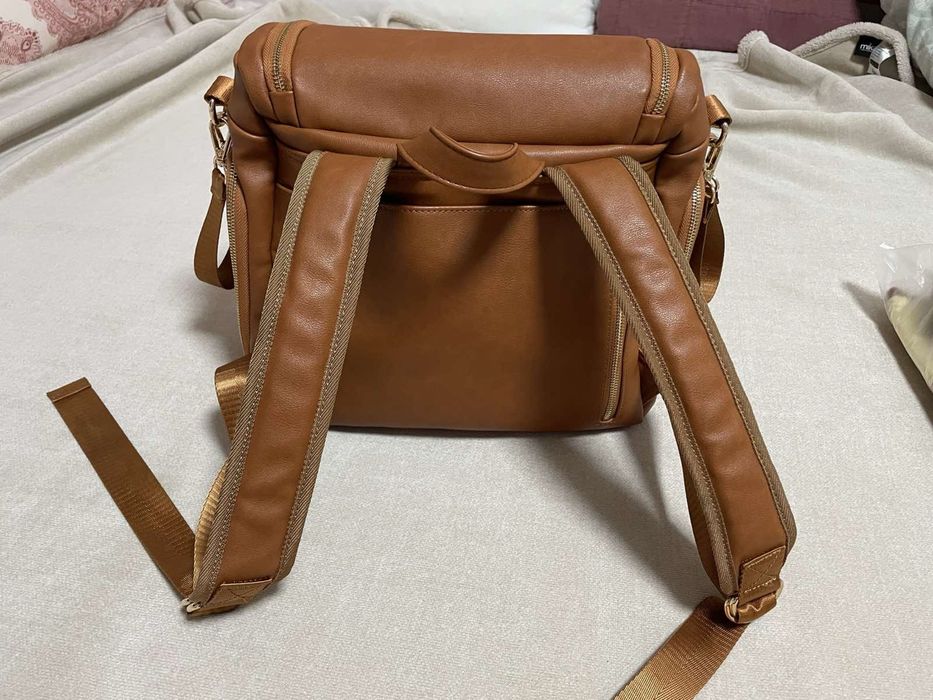 Кожена раница за количка с аксесоари