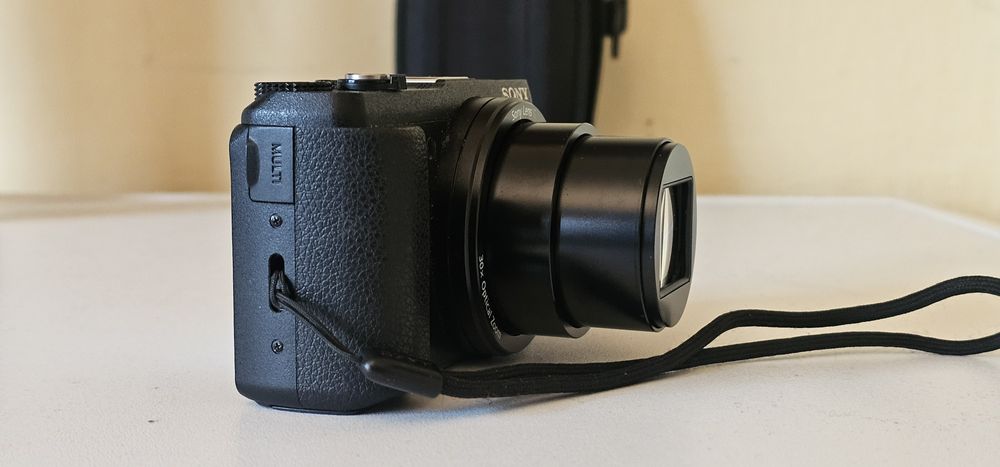 Sony CyberShot DSC-HX60