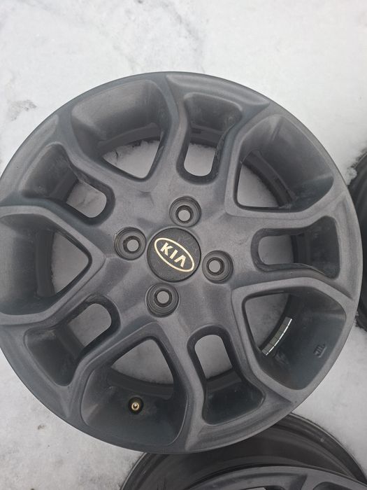 Продам диски р15 киа. хундай. Оригенал