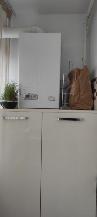 Apartament 3 camere Malul rosu