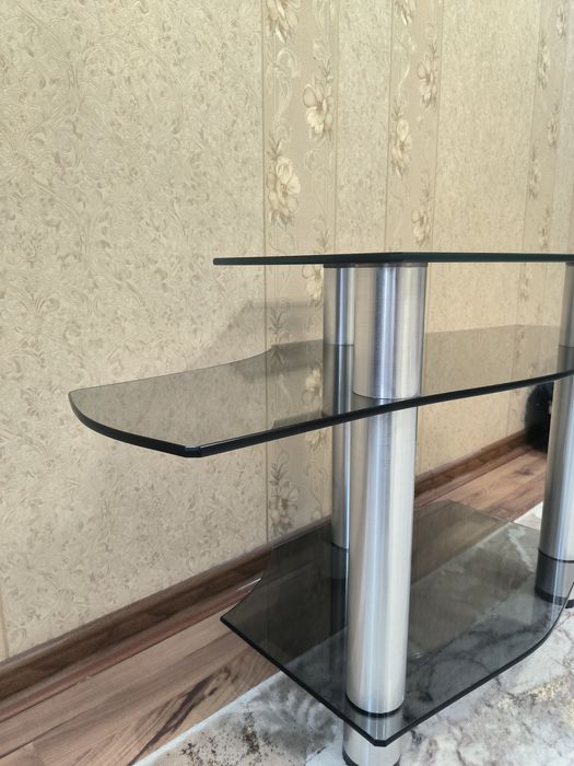 Стильная подставка для вашего дома в Отличном состоянии