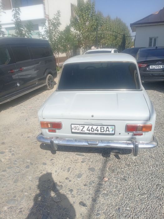 VAZ 2101 mashenasi sotiladi