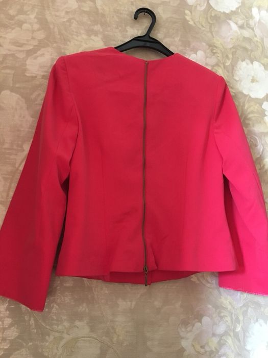 Продам женский пиджак