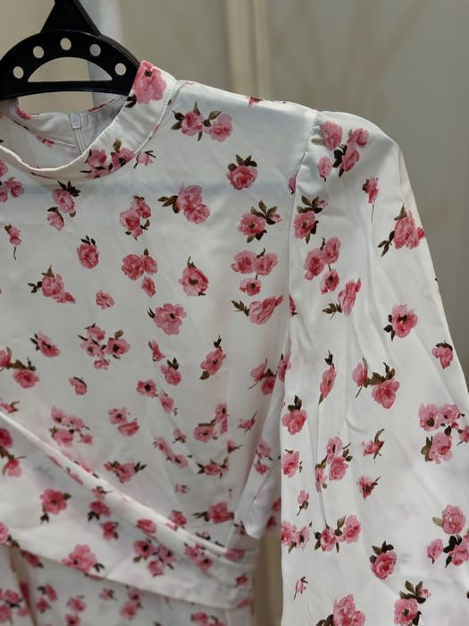 Продаю 2 красивых платья