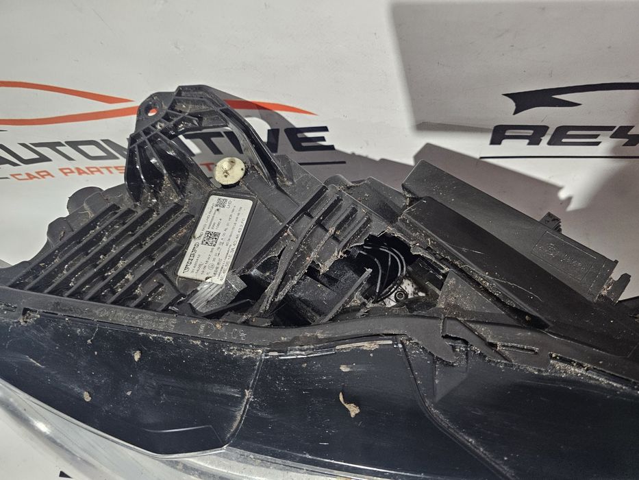 Far dreapta led Volvo XC 60 XC60 dupa 2018 cod 31420412