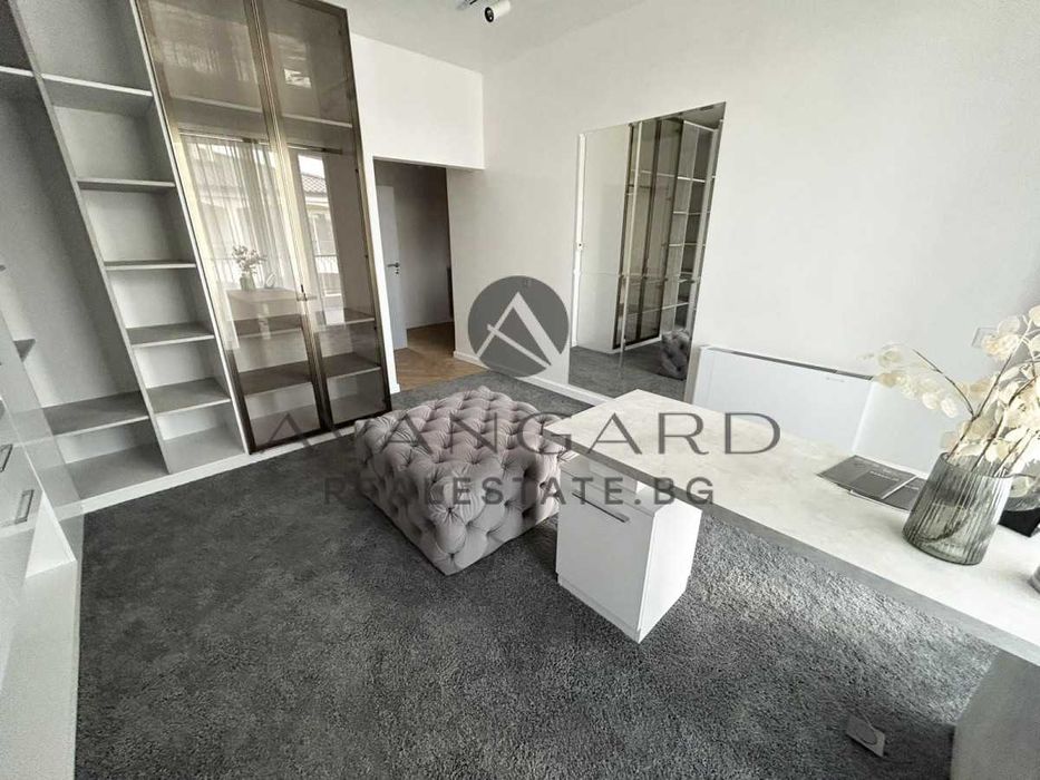 Продава се Къща в Пловдив, Остромила - 388 кв.м за 1225 €/кв.м - Снимка #16