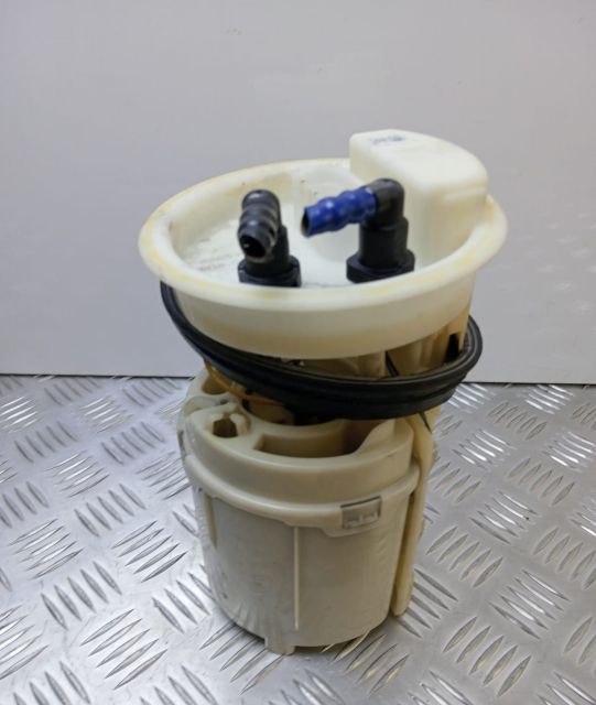 Pompa Rezervor 6Q0919051F Volkswagen VW Polo a 4-a generatie 9N seria