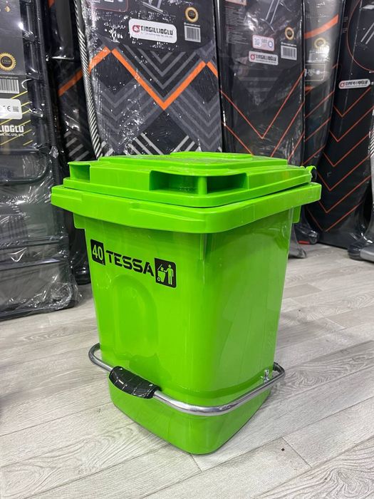 Мусорный бак Tessa. 40 литров