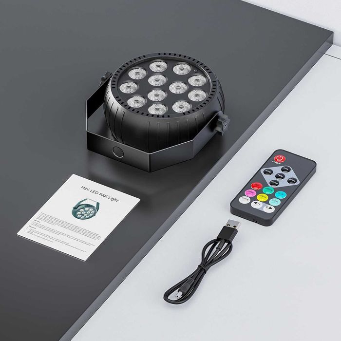 Set 4 Proiectoare Par LED RGB cu Acumulator si Telecomanda