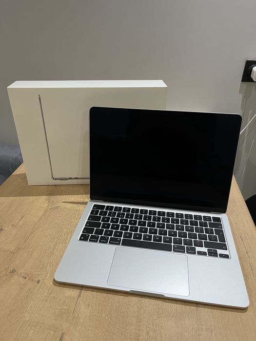 MacBook Air 13 m2 256gb