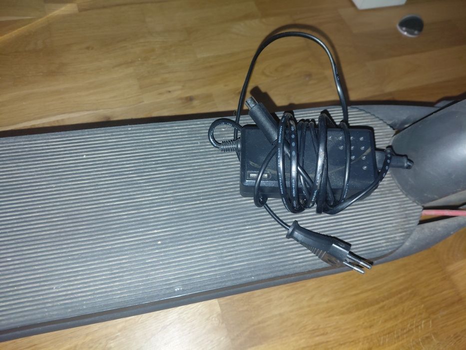 Vand trotineta Navee i40v
