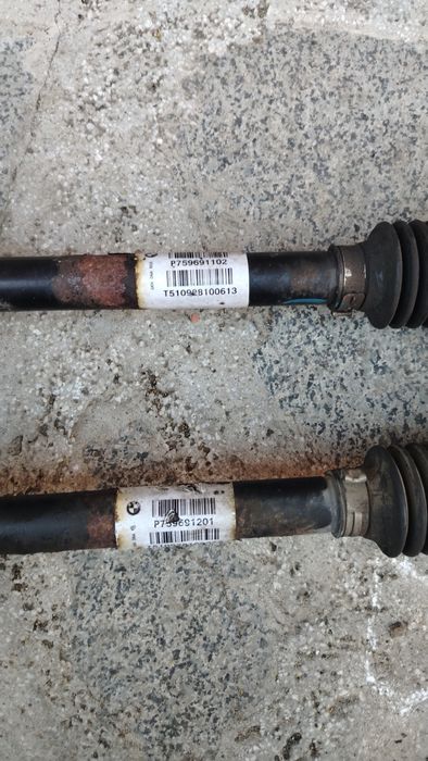 Предна полуоска полуоски БМВ Х5 е70 Х6 е71 / BMW X5 e70 X6 e71
