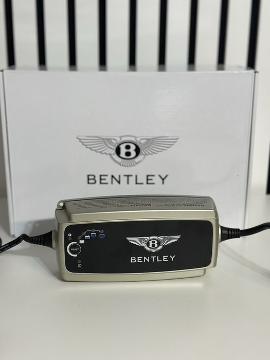 Redresor Baterie 12V Bentley 110V Trickle Chargher Intretinere Baterie 110 Volti