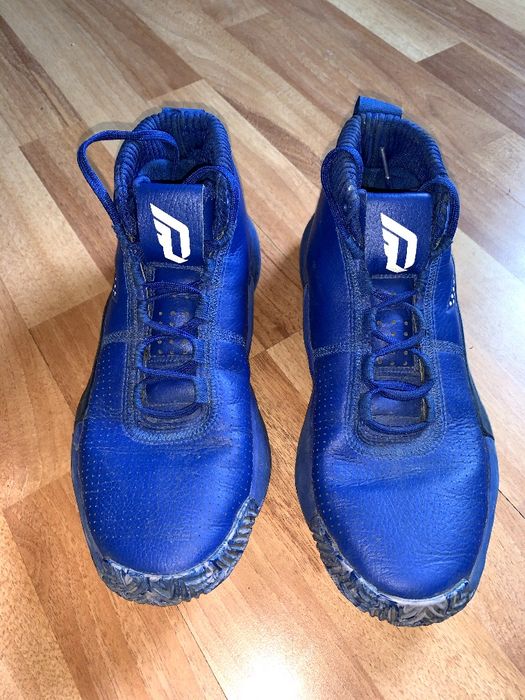 Баскетбольные кроссовки