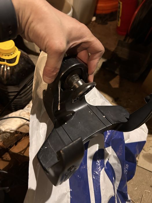 Игровой руль с педалями