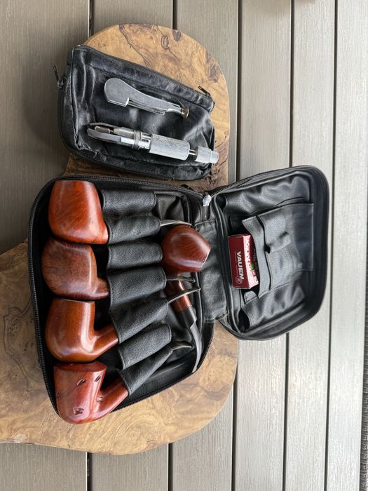 Pipe cu geanta si alte accesorii