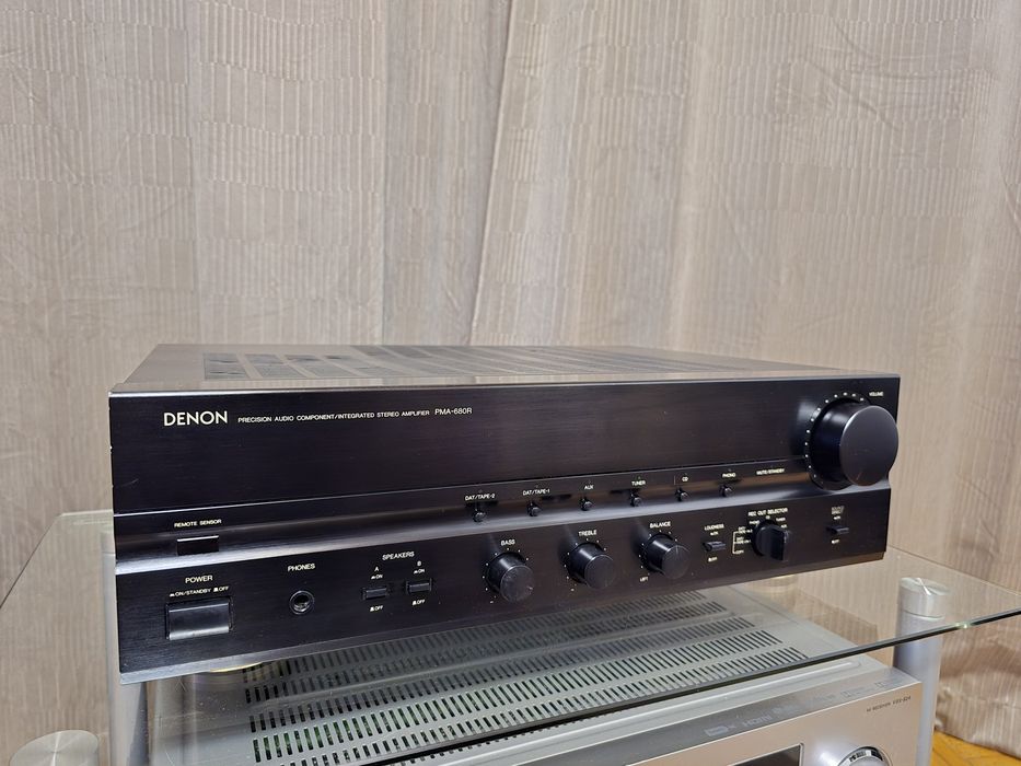 Denon PMA-680R – Amplificator Hi-Fi Clasic, Sunet Cald Analog, Putere Curată și Control Excelent Bass