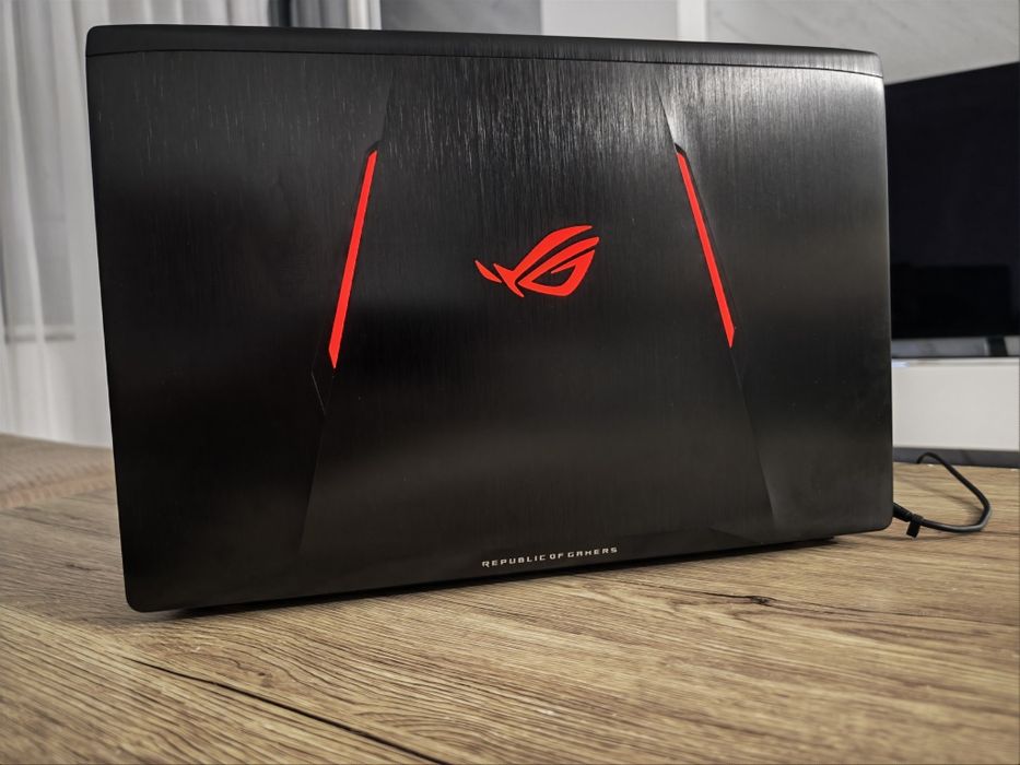 Asus ROG GL553  i7 /16gb ddr4 / GTX 1050ti / 512nvme,  1tb hdd.