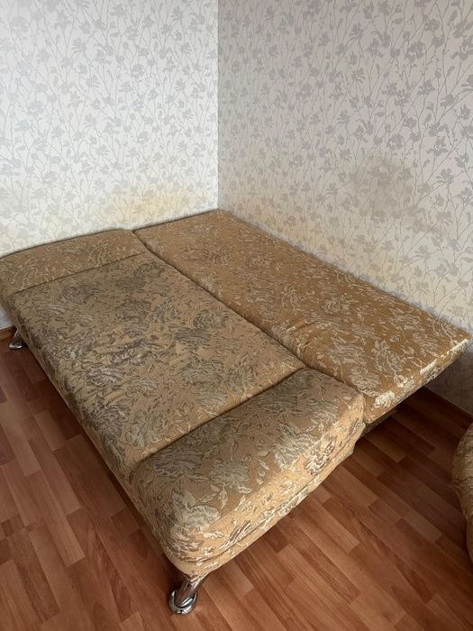 Продам диван подростковый
