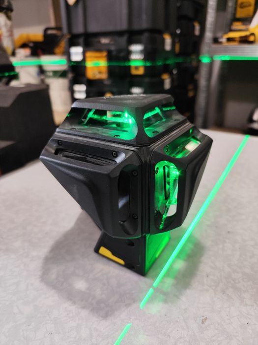 Лазерен нивелир Стенли Stanley FatMax X3G зелен лъч 3D