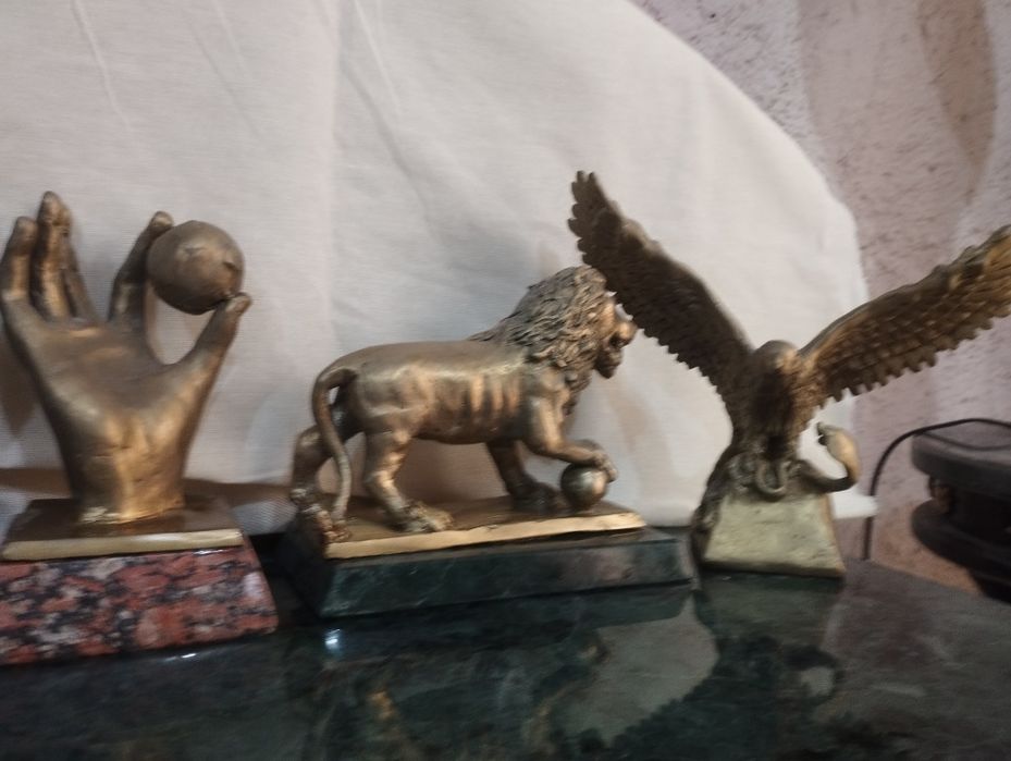 Статуэтки сувенир бронза