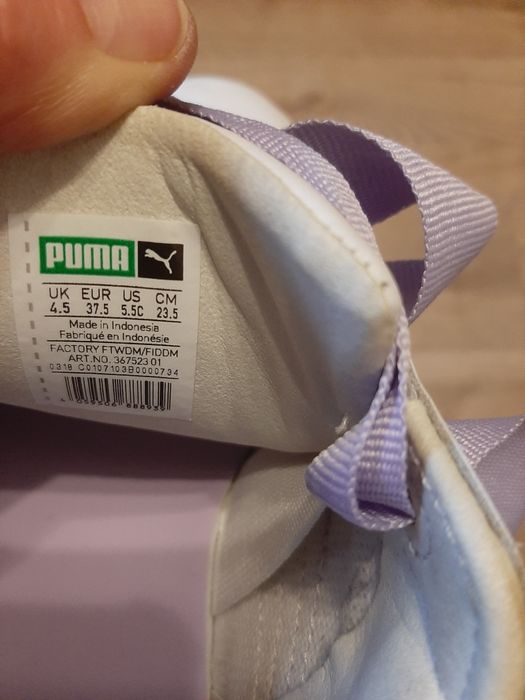 Pantofi sport Puma,culoare albă pt sport sau casual.