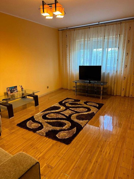 Persoana fizică,închiriez apartament 2 camere 56 m²