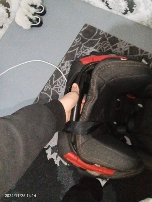 Автокресло для машин